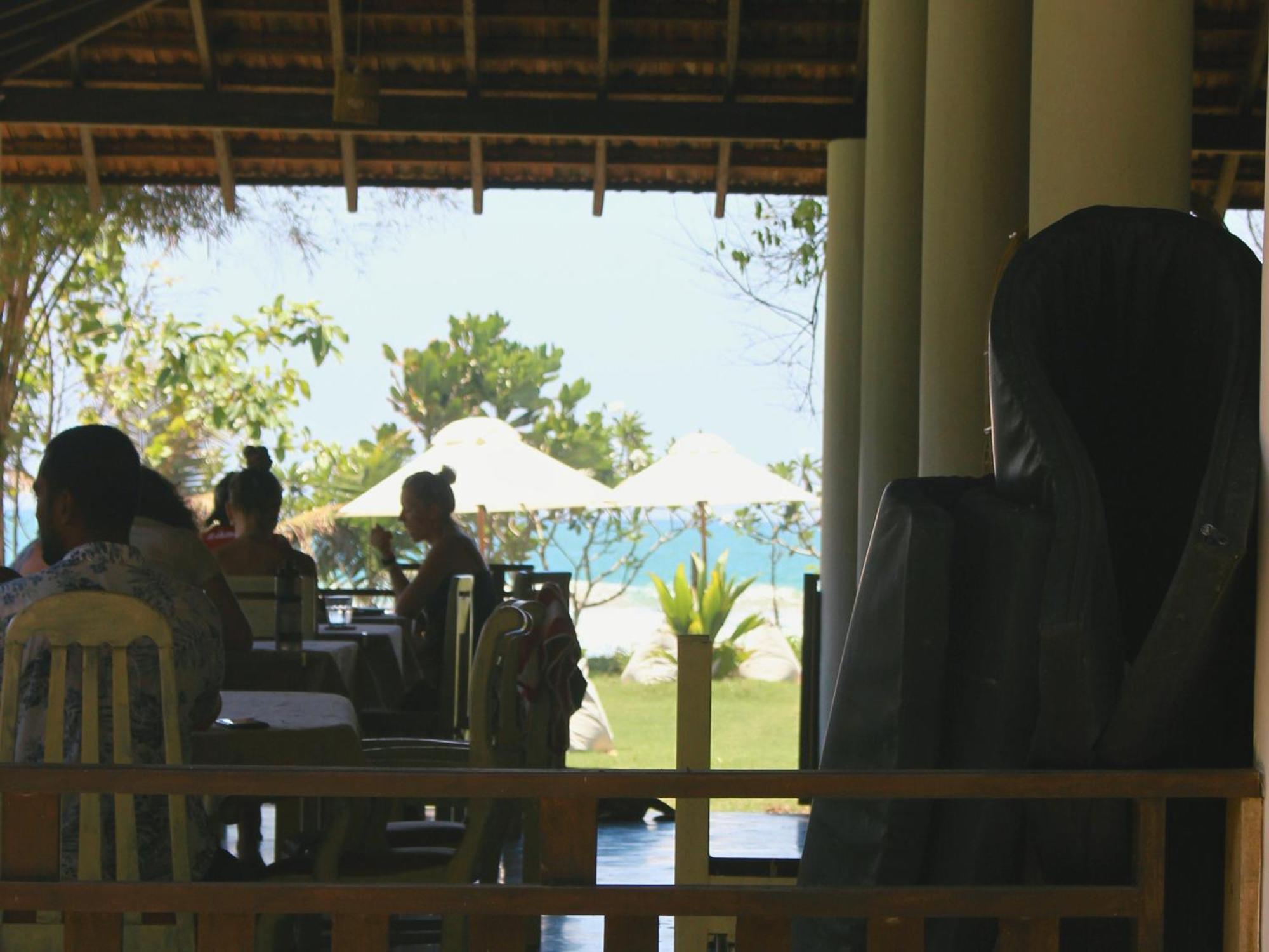 Calma - Surf, Yoga & Coffee On A Private Beach Dickwella Exterior foto